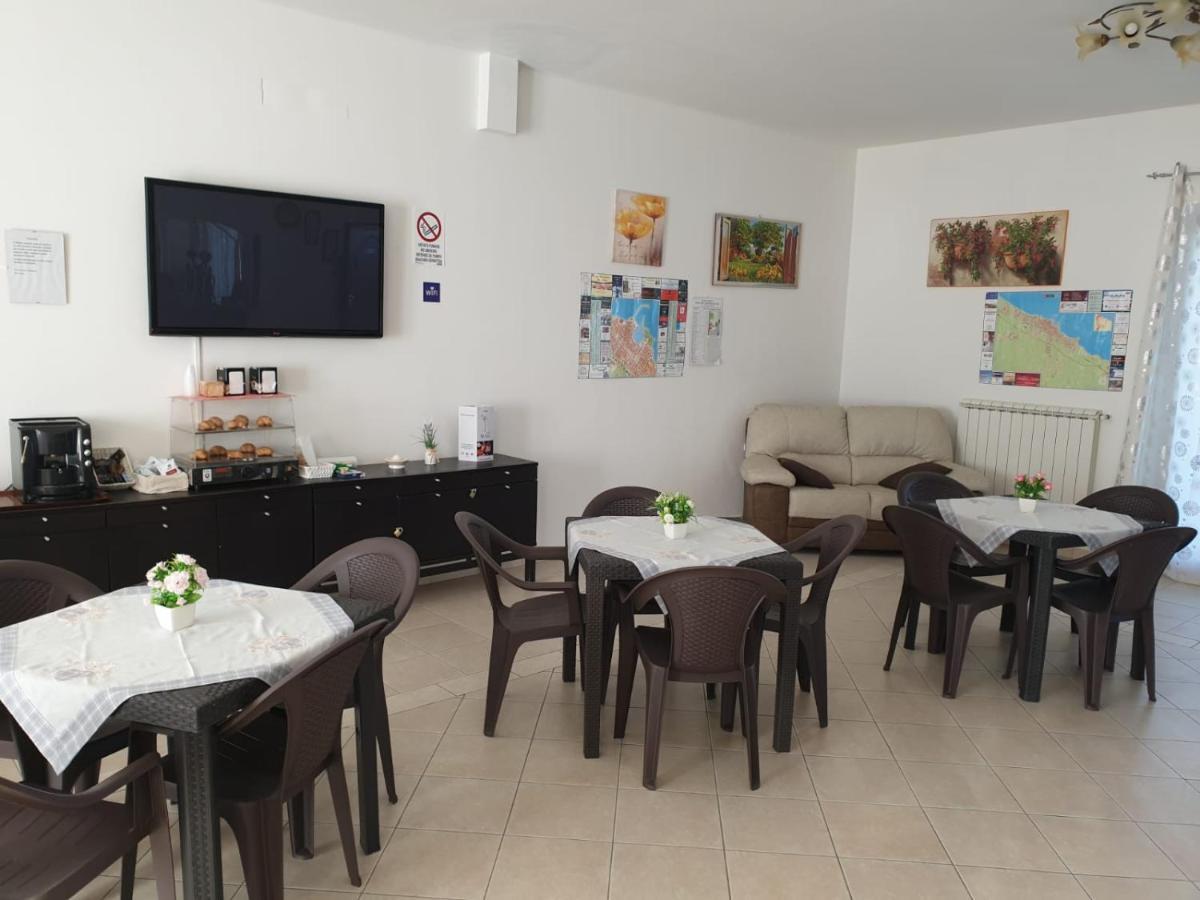 Bed And Breakfast Villa Fatima Trani Εξωτερικό φωτογραφία