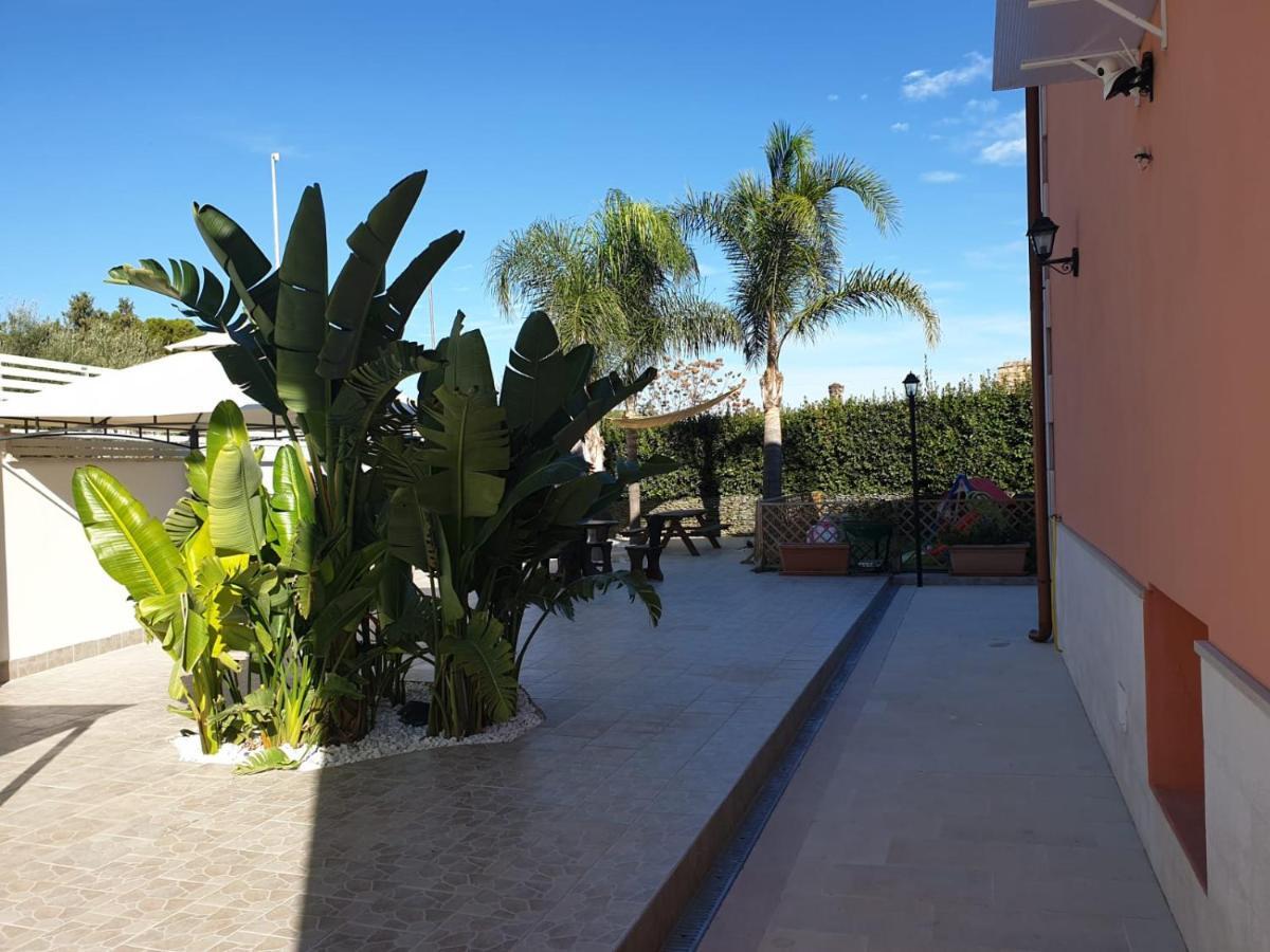 Bed And Breakfast Villa Fatima Trani Εξωτερικό φωτογραφία